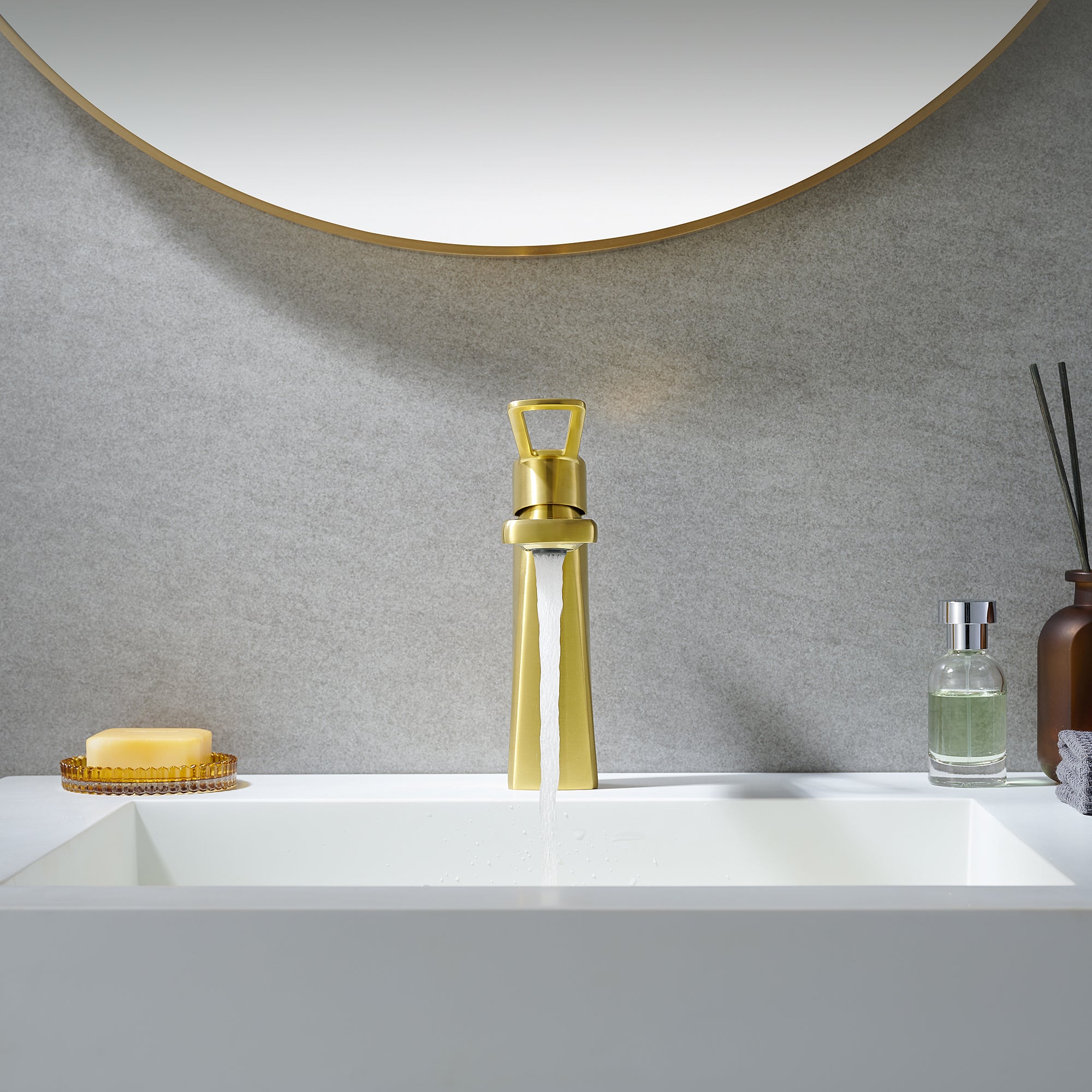 Paula Single Hole Single-Handle Bathroom Faucet