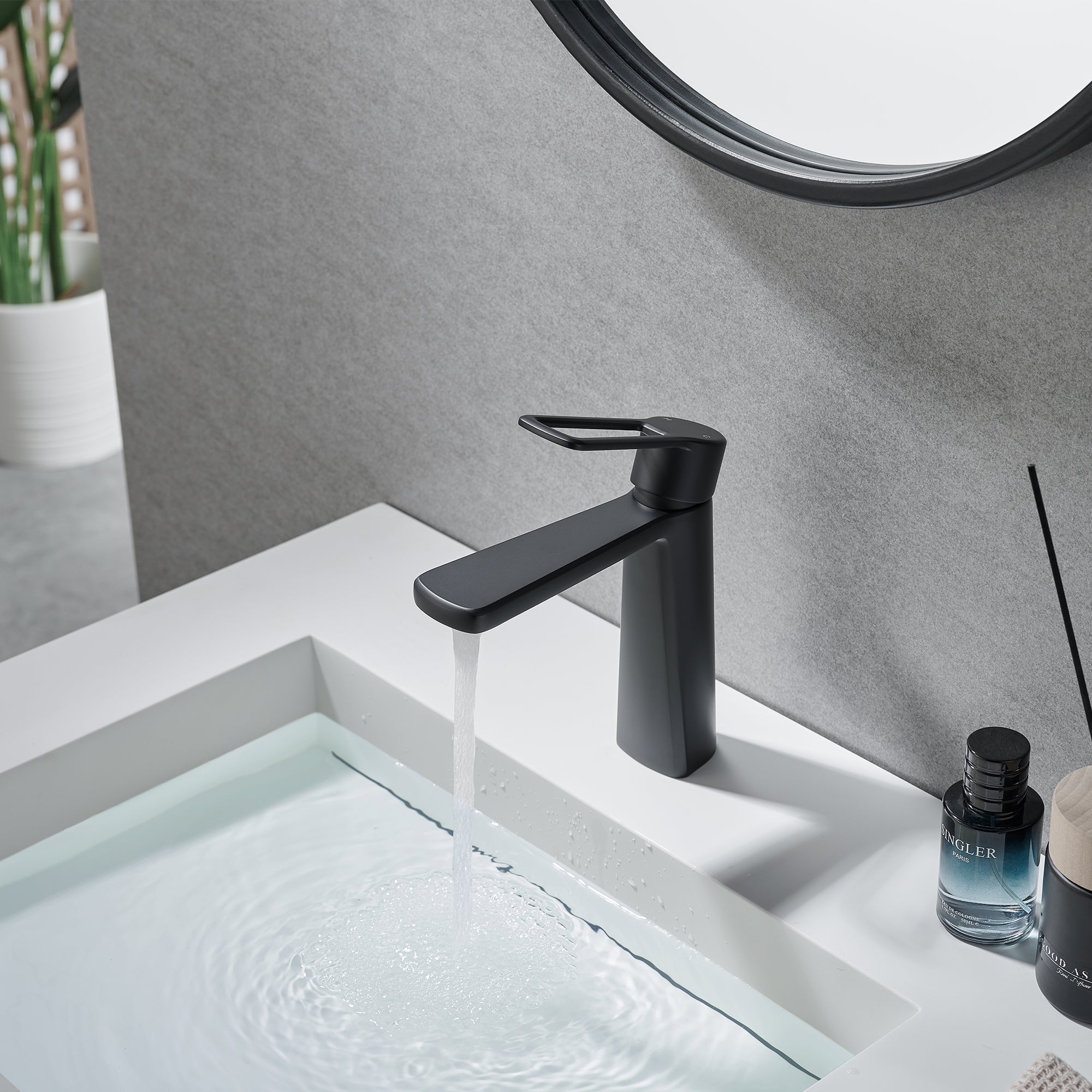 Paula Single Hole Single-Handle Bathroom Faucet
